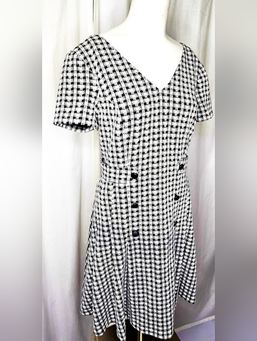 DKNY Gingham Plaid Fit & Flare A-Line Dress Black White V-Neck Size 8 - Picture 8 of 9
